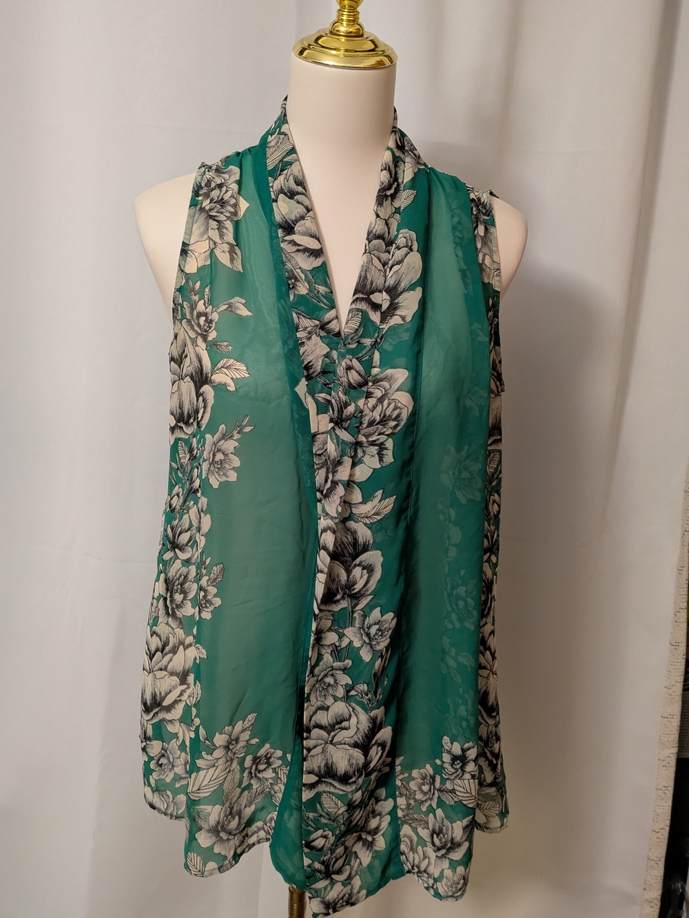 Susan Graver Teal and Cream Floral Scarf Blouse Sleeveless - Picture 2 of 9